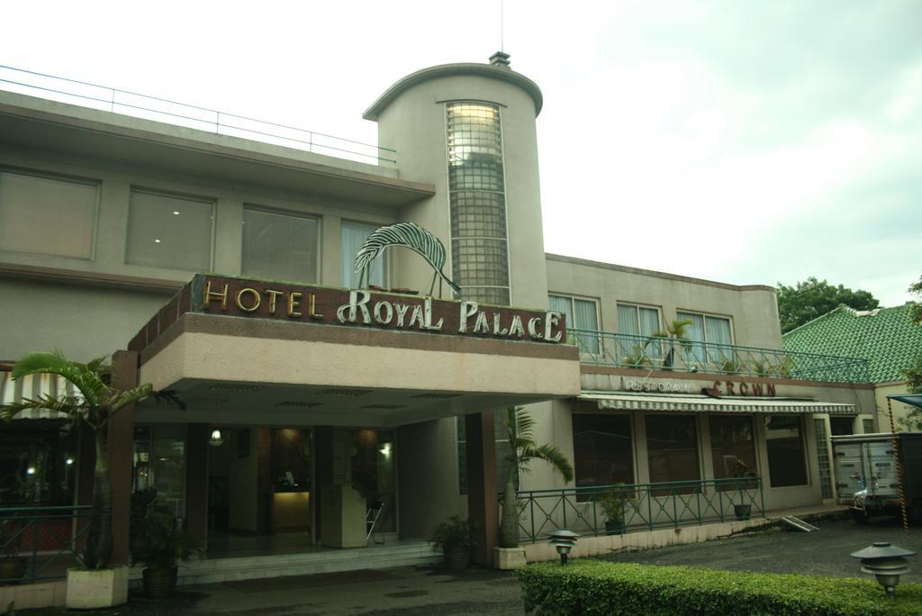 Hotel Royal Palace Bandung Kültér fotó